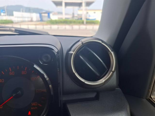 ジムニー ＸＣ　４ＡＴ　４ＷＤ　届出済未使用車（15枚目）