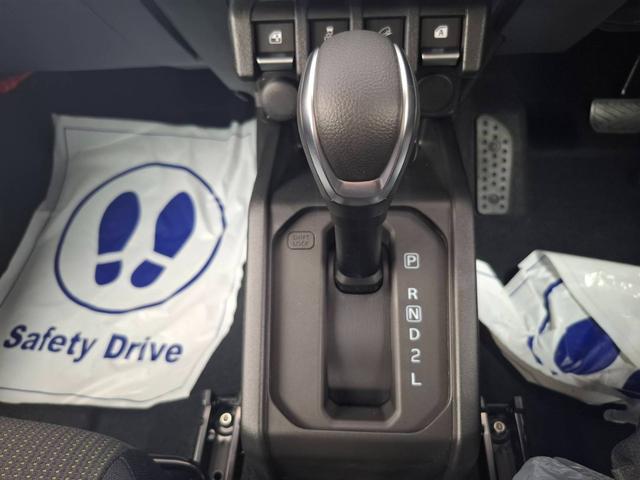 ジムニー ＸＣ　４ＡＴ　４ＷＤ　届出済未使用車（19枚目）