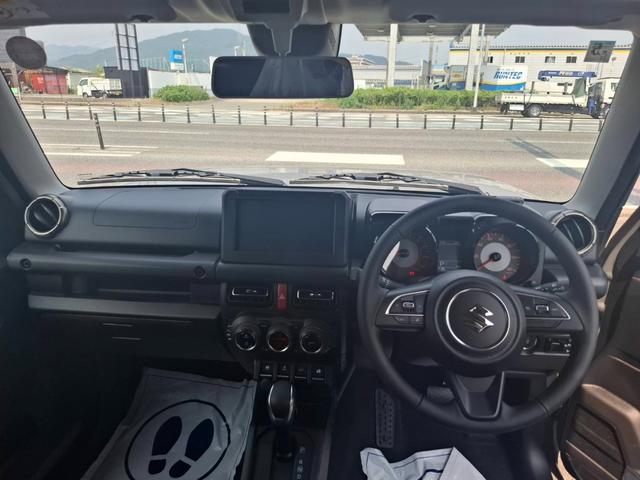 ジムニー ＸＣ　４ＡＴ　４ＷＤ　届出済未使用車（28枚目）