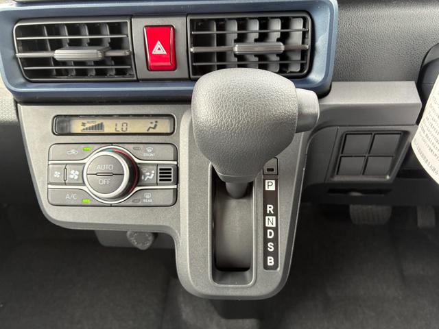 タント Ｌ　届出済未使用車　衝突軽減ブレーキ　スマートキー　ＶＳＣ　前後ソナー　電動格納式ミラー　アイドリングストップ機能　レーダーブレーキサポート　セキュリティーアラーム　リモコンキー　ＬＥＤライト　ＡＣ　ＰＳ（15枚目）