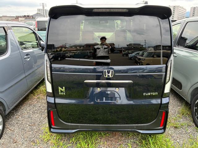Ｎ－ＢＯＸカスタム ベースグレード　届出済未使用車　衝突軽減ブレーキ　ＬＥＤ　ＥＣＯＮモード　スマートキープッシュスタート　ＡＢＳ　クルーズコントロール　シートヒーター（4枚目）