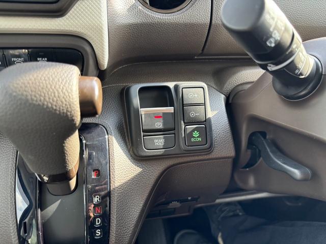 Ｎ－ＢＯＸ Ｌ　純正フルセグナビ　バックカメラ　ＥＴＣ　ドラレコ　衝突被害軽減ブレーキ　スマートキー　スライドドア　プッシュスタート　クルーズコントロール　ＡＢＳ　前席シートヒーター（14枚目）