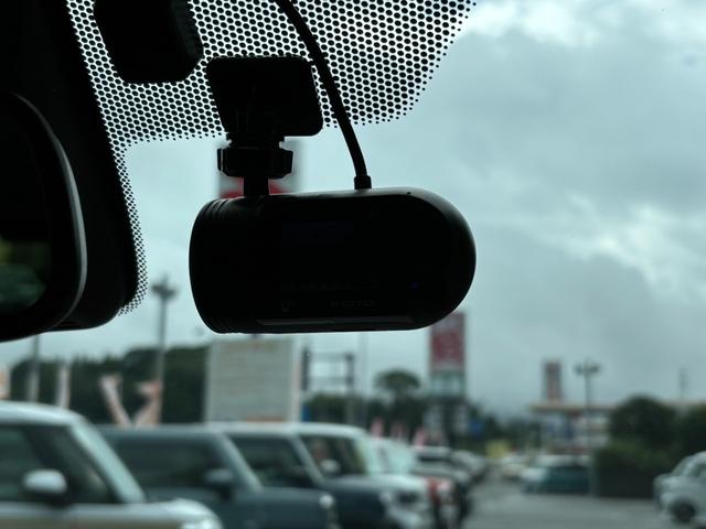 Ｎ－ＯＮＥ オリジナル　フルセグナビ　バックカメラ　ＥＴＣ　衝突被害軽減ブレーキ　スマートキーＬＥＤヘッドライト　パワーウインドウ　プッシュスタート　クルーズコントロール　フルオートエアコン　ＡＢＳ　　アイドリングストップ（24枚目）