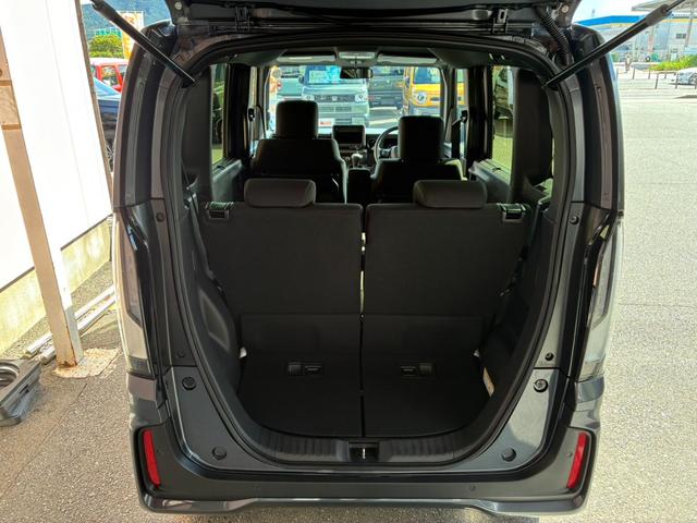 Ｎ－ＢＯＸカスタム ベースグレード　届出済未使用車　両側電動スライドドア　スマートキー＆プッシュスタート　オートエアコン　盗難防止装置　パワーステアリング　パワーウインドウ　ＬＥＤ　前席シートヒーター　ＬＫＡ（6枚目）