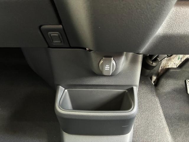 Ｎ－ＢＯＸカスタム ベースグレード　届出済未使用車　両側電動スライドドア　スマートキー＆プッシュスタート　オートエアコン　盗難防止装置　パワーステアリング　パワーウインドウ　ＬＥＤ　前席シートヒーター　ＬＫＡ（22枚目）