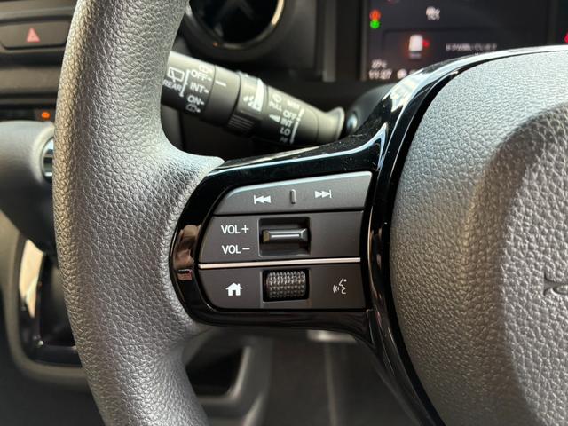 Ｎ－ＢＯＸカスタム ベースグレード　届出済未使用車　両側電動スライドドア　スマートキー＆プッシュスタート　オートエアコン　盗難防止装置　パワーステアリング　パワーウインドウ　ＬＥＤ　前席シートヒーター　ＬＫＡ（28枚目）
