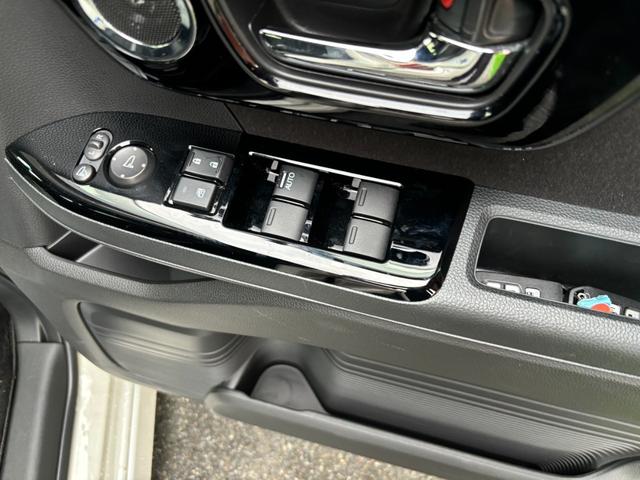 Ｎ－ＢＯＸカスタム Ｌ　ＴＶナビ　バックカメラ　ドラレコ　ＥＴＣ　衝突被害軽減ブレーキ　スマートキー　スライドドア　ＬＥＤヘッドライト　プッシュスタート　クルーズコントロール　フルオートエアコン　ＡＢＳ　前席シートヒーター（6枚目）