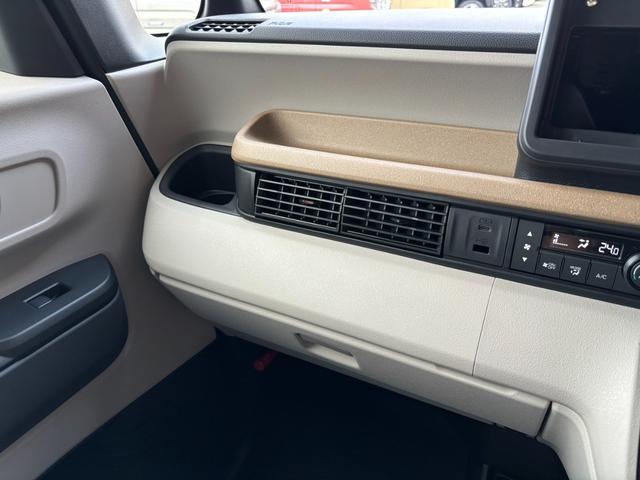 N-BOX ベースグレード 衝突被害軽減ブレーキ スマートキー スライドドア LEDヘッドライト パワーウインドウ プッシュスタート クルーズコントロール フルオートエアコン ABS 前席シートヒーター アイドリングストップ(13枚目)