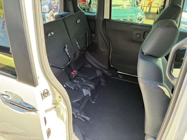 N-BOXカスタム ベースグレード 届出済未使用車 スマートキー&プッシュスタート オートLED 盗難防止装置 前席シートヒーター パワーウインドウ パワーステアリング Wエアバッグ オートエアコン レーンキープアシスト ABS(10枚目)