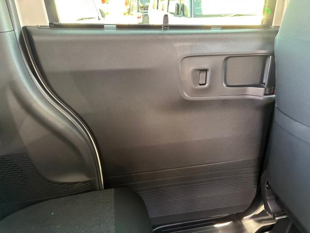 N-BOXカスタム ベースグレード 届出済未使用車 スマートキー&プッシュスタート オートLED 盗難防止装置 前席シートヒーター パワーウインドウ パワーステアリング Wエアバッグ オートエアコン レーンキープアシスト ABS(15枚目)