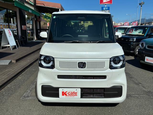 N-BOX ベースグレード 届出済未使用車 スマートキー&プッシュスタート 衝突軽減ブレーキ LEDヘッドライト Wエアバック オートエアコン レーンキープアシスト パワーウィンドウ コーナーセンサ 衝突安全ボディ(2枚目)