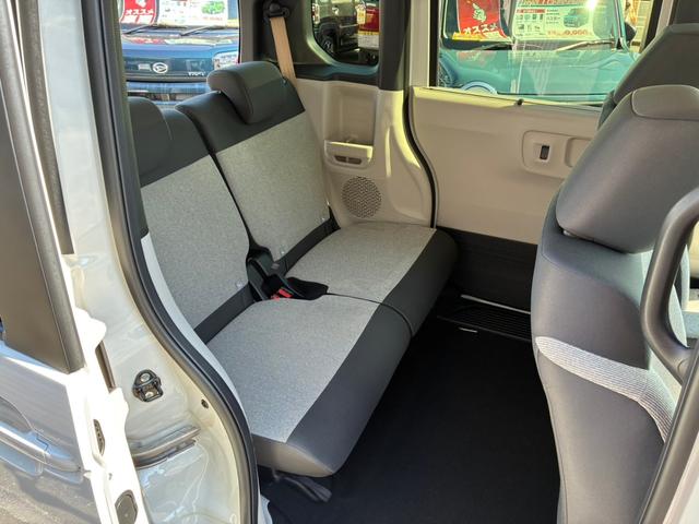 N-BOX ベースグレード 届出済未使用車 スマートキー&プッシュスタート 衝突軽減ブレーキ LEDヘッドライト Wエアバック オートエアコン レーンキープアシスト パワーウィンドウ コーナーセンサ 衝突安全ボディ(11枚目)