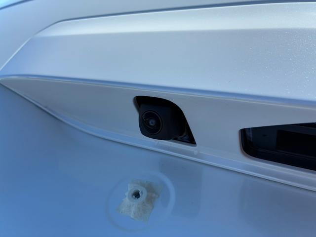 N-BOX ベースグレード 届出済未使用車 スマートキー&プッシュスタート 衝突軽減ブレーキ LEDヘッドライト Wエアバック オートエアコン レーンキープアシスト パワーウィンドウ コーナーセンサ 衝突安全ボディ(5枚目)