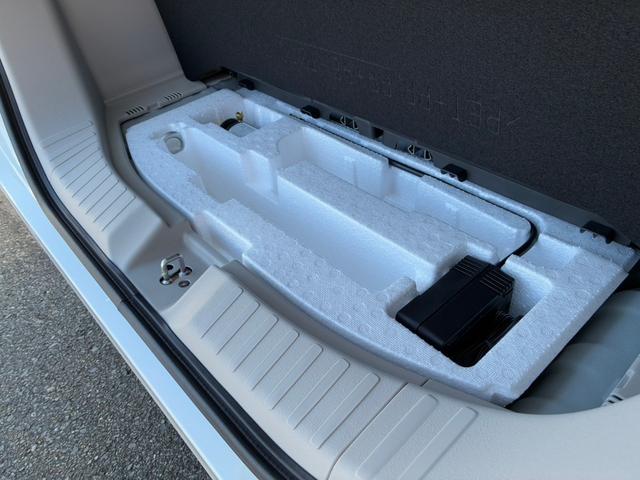 N-BOX ベースグレード 届出済未使用車 スマートキー&プッシュスタート 衝突軽減ブレーキ LEDヘッドライト Wエアバック オートエアコン レーンキープアシスト パワーウィンドウ コーナーセンサ 衝突安全ボディ(7枚目)