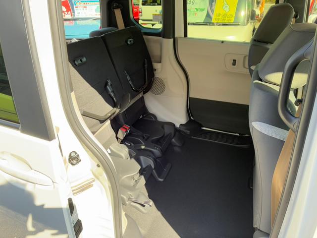 N-BOX ベースグレード 届出済未使用車 スマートキー&プッシュスタート 衝突軽減ブレーキ LEDヘッドライト Wエアバック オートエアコン レーンキープアシスト パワーウィンドウ コーナーセンサ 衝突安全ボディ(9枚目)