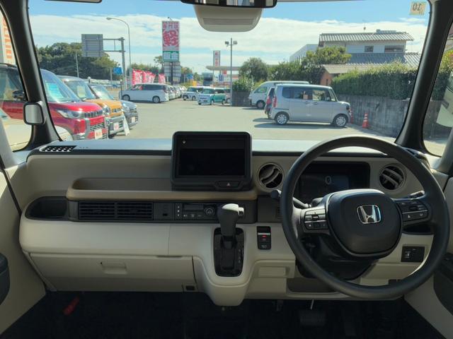N-BOX ベースグレード 届出済未使用車 スマートキー&プッシュスタート 衝突軽減ブレーキ LEDヘッドライト Wエアバック オートエアコン レーンキープアシスト パワーウィンドウ コーナーセンサ 衝突安全ボディ(16枚目)
