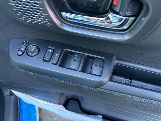 N-BOXカスタム ベースグレード 衝突被害軽減ブレーキ スマートキー スライドドア LEDヘッドライト パワーウインドウ プッシュスタート クルーズコントロール フルオートエアコン ABS 前席シートヒーター アイドリングストップ(6枚目)
