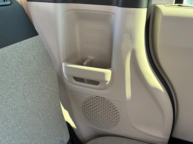 N-BOX ベースグレード 届出済未使用車 スマートキー&プッシュスタート 衝突軽減ブレーキ LEDヘッドライト Wエアバック オートエアコン レーンキープアシスト パワーウィンドウ コーナーセンサ 衝突安全ボディ(12枚目)