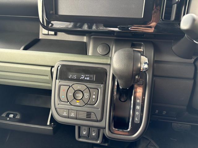 スペーシアギア ハイブリッドＸＺ　衝突被害軽減ブレーキ　スマートキー　スライドドア　ＬＥＤヘッドライト　パワーウインドウ　プッシュスタート　クルーズコントロール　フルオートエアコン　ＡＢＳ　前席シートヒーター　アイドリングストップ（10枚目）