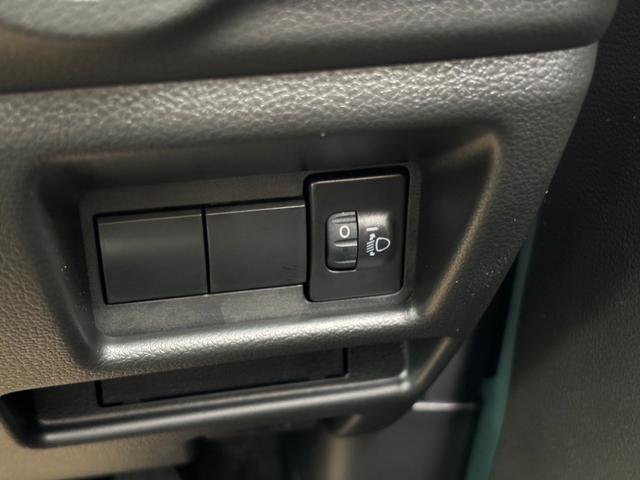 スペーシア ハイブリッドG スマートキー スライドドア LEDヘッドライト パワーウインドウ プッシュスタート フルオートエアコン ABS アイドリングストップ(13枚目)