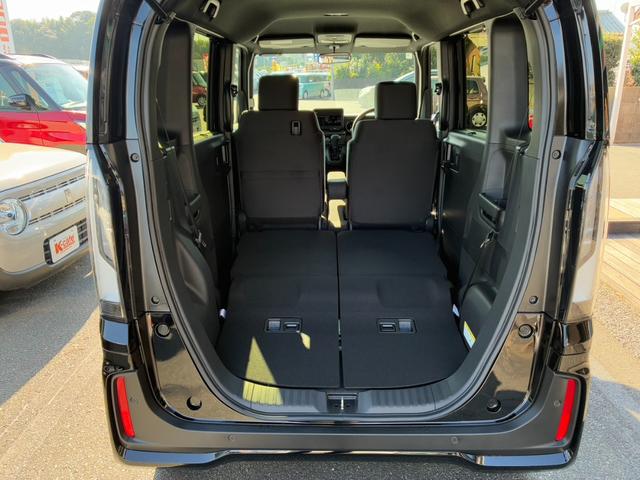 Ｎ－ＢＯＸカスタム ベースグレード　届出済未使用車　スマートキー＆プッシュスタート　オートＬＥＤ　パワーステアリング　クルーズコントロール　前席シートヒーター　レーンキープアシスト　ＡＢＳ　バックセンサー　オートエアコン　盗難防止装置（7枚目）