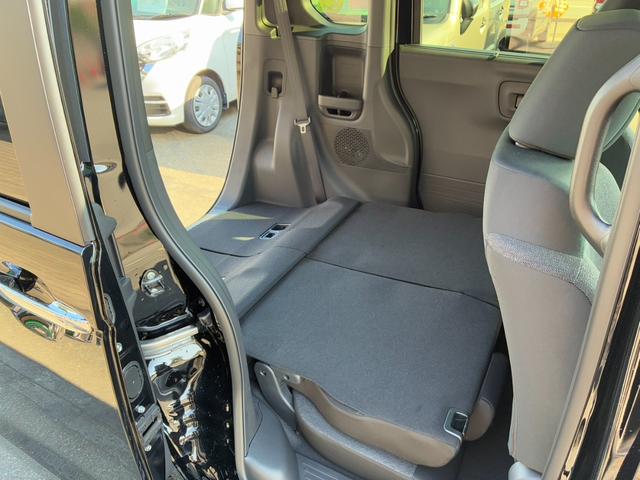 Ｎ－ＢＯＸカスタム ベースグレード　届出済未使用車　スマートキー＆プッシュスタート　オートＬＥＤ　パワーステアリング　クルーズコントロール　前席シートヒーター　レーンキープアシスト　ＡＢＳ　バックセンサー　オートエアコン　盗難防止装置（8枚目）