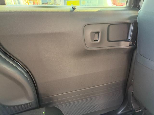 Ｎ－ＢＯＸカスタム ベースグレード　届出済未使用車　スマートキー＆プッシュスタート　オートＬＥＤ　パワーステアリング　クルーズコントロール　前席シートヒーター　レーンキープアシスト　ＡＢＳ　バックセンサー　オートエアコン　盗難防止装置（13枚目）