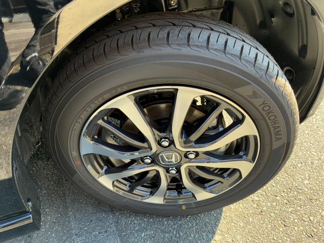 Ｎ－ＢＯＸカスタム ベースグレード　届出済未使用車　スマートキー＆プッシュスタート　オートＬＥＤ　パワーステアリング　クルーズコントロール　前席シートヒーター　レーンキープアシスト　ＡＢＳ　バックセンサー　オートエアコン　盗難防止装置（40枚目）