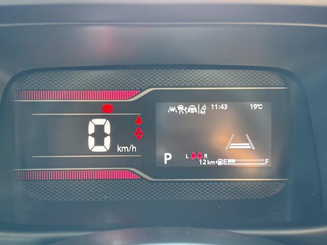 スペーシアカスタム ハイブリッドＸＳ　衝突被害軽減ブレーキ　スマートキー　スライドドア　ＬＥＤヘッドライト　　プッシュスタート　クルーズコントロール　フルオートエアコン　ＡＢＳ　前席シートヒーター　アイドリングストップ　ＨＵＤ（9枚目）