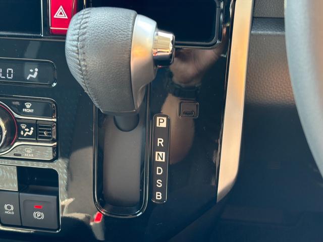 ルーミー カスタムＧ　純正ディスプレイオーディオ　全方位モニター　ＥＴＣ　衝突被害軽減ブレーキ　スライドドア　ＬＥＤヘッドライト　パワーウインドウ　プッシュスタート　　フルオートエアコン　ＡＢＳ（14枚目）