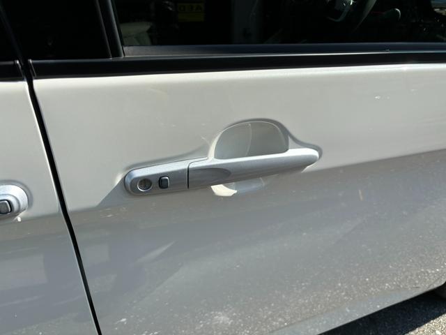 ルーミー カスタムＧ　純正ディスプレイオーディオ　全方位モニター　ＥＴＣ　衝突被害軽減ブレーキ　スライドドア　ＬＥＤヘッドライト　パワーウインドウ　プッシュスタート　　フルオートエアコン　ＡＢＳ（37枚目）