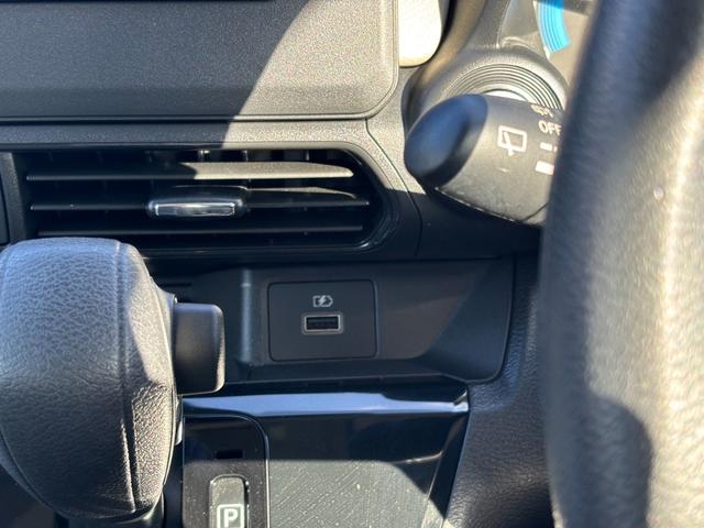 デイズ X ディスプレイオーディオ パワーウインドウ プッシュスタート オートエアコン アイドリングストップ(9枚目)