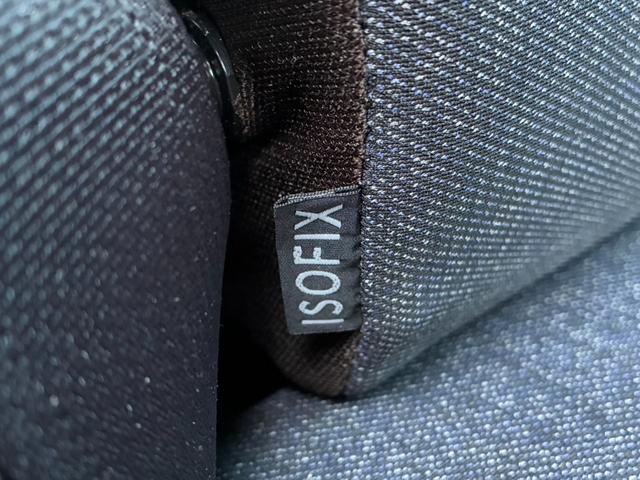 アルト Ｌ　純正ディスプレイオーディオ　バックカメラ　フロアマット　運転席シートヒーター　ＡＢＳ　マニュアルエアコン　パワーウインドウ　前方・後方誤発進抑制機能　ＡＵＴＯライト　パワーステアリング（10枚目）