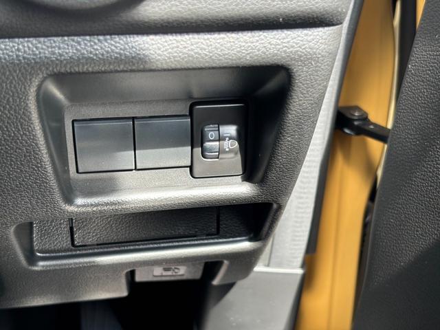 スペーシア ハイブリッドＸ　衝突被害軽減ブレーキ　スマートキー　スライドドア　ＬＥＤヘッドライト　パワーウインドウ　プッシュスタート　オートエアコン　ＡＢＳ　前席シートヒーター　アイドリングストップ（18枚目）