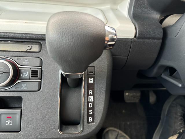 ムーヴキャンバス ストライプスＧ　衝突被害軽減ブレーキ　スマートキー　スライドドア　ＬＥＤヘッドライト　パワーウインドウ　プッシュスタート　フルオートエアコン　　アイドリングストップ（11枚目）