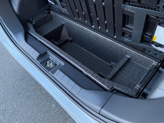 タント Ｘ　フロアマット　スマートキー＆プッシュスタート　片側電動両側スライドドア　ＬＥＤライト　前席シートヒーター　衝突軽減ブレーキ　電動ミラー　ＡＢＳ　オートハイビーム　盗難警報装置　アイドリングストップ（7枚目）