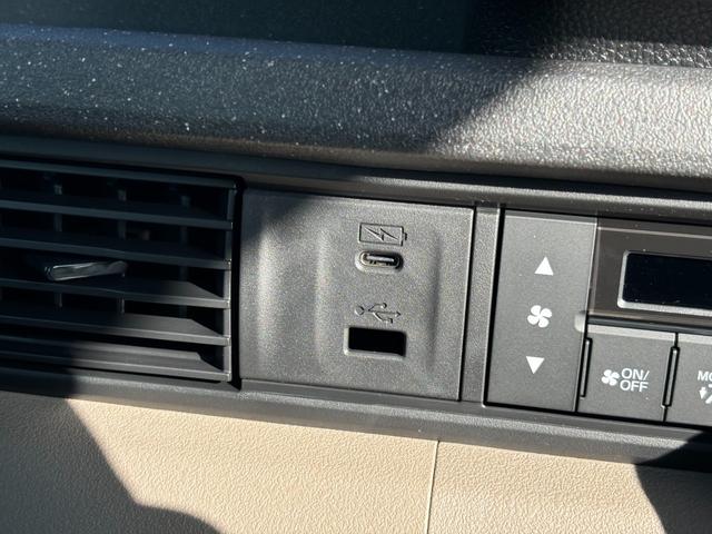 Ｎ－ＢＯＸジョイ ベースグレード　衝突被害軽減ブレーキ　スマートキー　スライドドア　ＬＥＤヘッドライト　パワーウインドウ　プッシュスタート　クルーズコントロール　フルオートエアコン　ＡＢＳ　前席シートヒーター　アイドリングストップ（10枚目）
