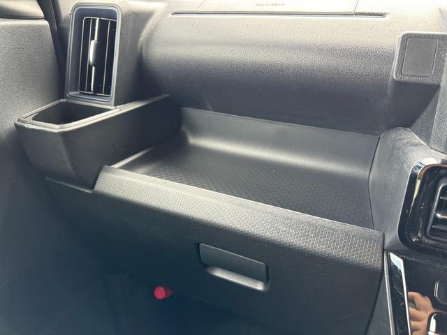 タント カスタムＸ　フルセグナビ　ＥＴＣ　衝突被害軽減ブレーキ　スマートキー　スライドドア　ＬＥＤヘッドライト　パワーウインドウ　プッシュスタート　フルオートエアコン　ＡＢＳ　　アイドリングストップ（22枚目）