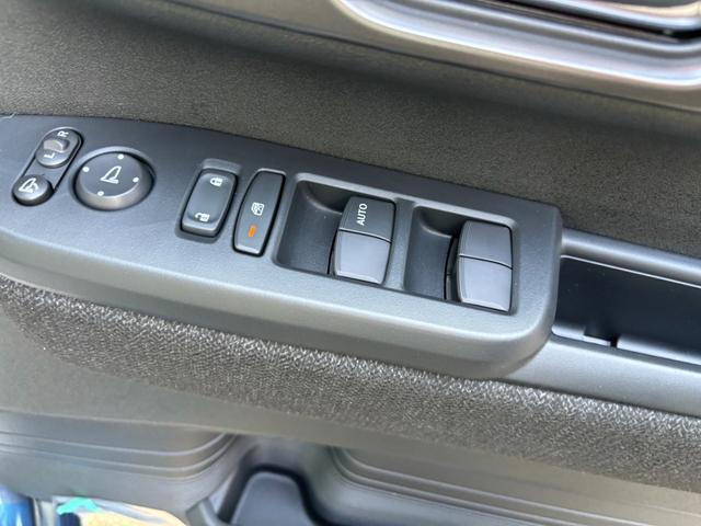 Ｎ－ＢＯＸカスタム ベースグレード　衝突被害軽減ブレーキ　スマートキー　スライドドア　ＬＥＤヘッドライト　パワーウインドウ　プッシュスタート　クルーズコントロール　フルオートエアコン　ＡＢＳ　前席シートヒーター　アイドリングストップ（6枚目）