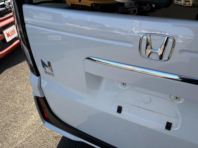 Ｎ－ＢＯＸカスタム ベースグレード　衝突被害軽減ブレーキ　スマートキー　スライドドア　ＬＥＤヘッドライト　パワーウインドウ　プッシュスタート　クルーズコントロール　フルオートエアコン　ＡＢＳ　前席シートヒーター　アイドリングストップ（21枚目）