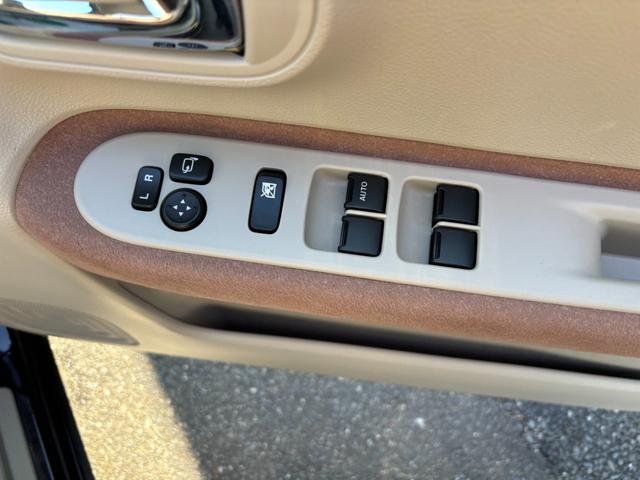 アルトラパンＬＣ Ｘ　衝突被害軽減ブレーキ　スマートキー　　パワーウインドウ　プッシュスタートフルオートエアコン　ＡＢＳ　アイドリングストップ（6枚目）