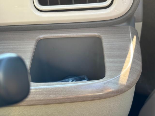 アルトラパンＬＣ Ｘ　衝突被害軽減ブレーキ　スマートキー　　パワーウインドウ　プッシュスタートフルオートエアコン　ＡＢＳ　アイドリングストップ（20枚目）