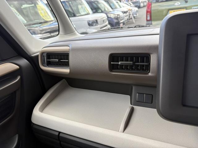 スペーシア ハイブリッドＧ　両側スライドドア　スマートキー　衝突被害軽減ブレーキ　クリアランスソナー　ＬＥＤヘッドライト　レンタカーＵＰ（31枚目）