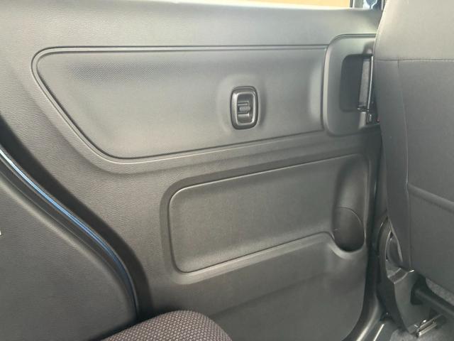 ワゴンＲスマイル ハイブリッドＳ　届出済未使用車　スマートキー＆プッシュスタート　前後誤発進抑制　オートマチックハイビーム　ＬＥＤライト　車線逸脱防止　クルーズコントロール　フルオートエアコン　運転席シートヒーター　衝突安全ボディ（10枚目）