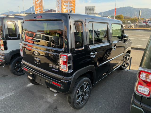 ハスラー ハイブリッドＸ　届出済未使用車　スマートキー＆プッシュスタート　前席シートヒーター　車線逸脱警報装置　セキュリティアラーム　オートＬＥＤライト　ＡＢＳ　デュアルカメラサポート　安全ボディ　パワーステアリング（3枚目）