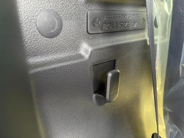 ハスラー ハイブリッドＸ　届出済未使用車　スマートキー＆プッシュスタート　前席シートヒーター　車線逸脱警報装置　セキュリティアラーム　オートＬＥＤライト　ＡＢＳ　デュアルカメラサポート　安全ボディ　パワーステアリング（7枚目）