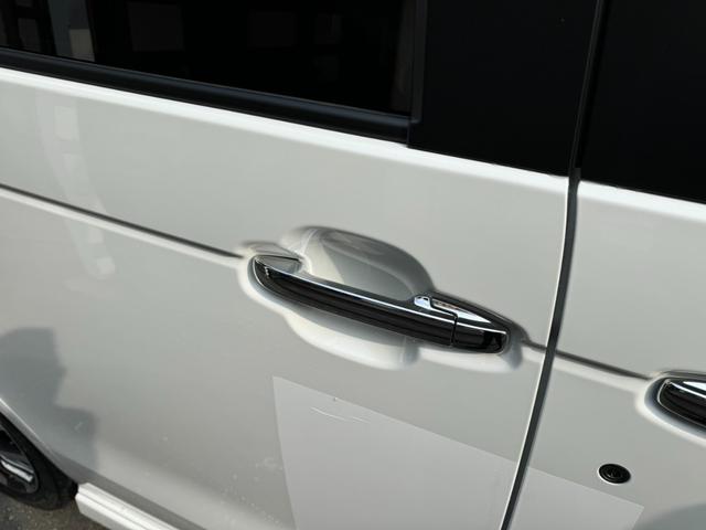 Ｎ－ＢＯＸカスタム ベースグレード　衝突被害軽減ブレーキ　スマートキー　スライドドア　ＬＥＤヘッドライト　パワーウインドウ　プッシュスタート　クルーズコントロール　フルオートエアコン　ＡＢＳ　前席シートヒーター　アイドリングストップ（13枚目）