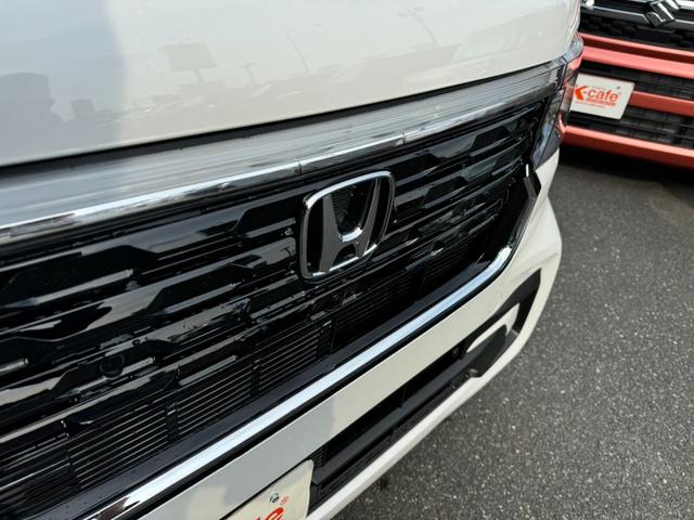 Ｎ－ＢＯＸカスタム ベースグレード　衝突被害軽減ブレーキ　スマートキー　スライドドア　ＬＥＤヘッドライト　パワーウインドウ　プッシュスタート　クルーズコントロール　フルオートエアコン　ＡＢＳ　前席シートヒーター　アイドリングストップ（16枚目）