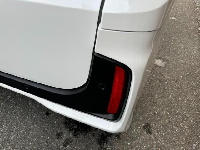 Ｎ－ＢＯＸカスタム ベースグレード　衝突被害軽減ブレーキ　スマートキー　スライドドア　ＬＥＤヘッドライト　パワーウインドウ　プッシュスタート　クルーズコントロール　フルオートエアコン　ＡＢＳ　前席シートヒーター　アイドリングストップ（17枚目）