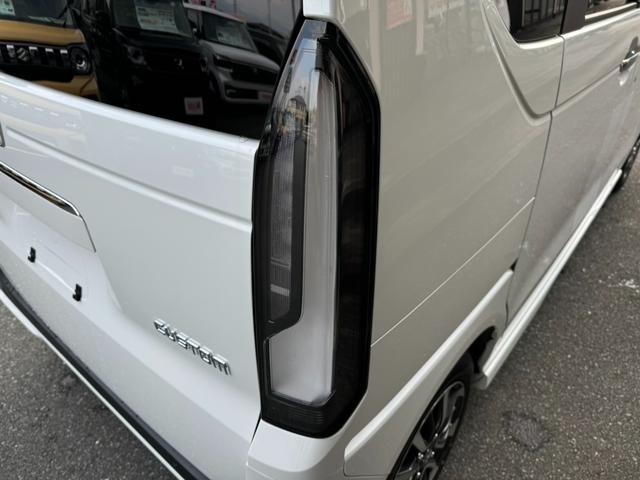 Ｎ－ＢＯＸカスタム ベースグレード　衝突被害軽減ブレーキ　スマートキー　スライドドア　ＬＥＤヘッドライト　パワーウインドウ　プッシュスタート　クルーズコントロール　フルオートエアコン　ＡＢＳ　前席シートヒーター　アイドリングストップ（20枚目）